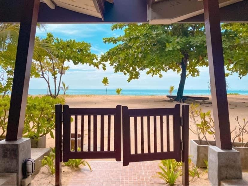 Dang Sea Beach Resort - Sha Nai Yang Exterior photo