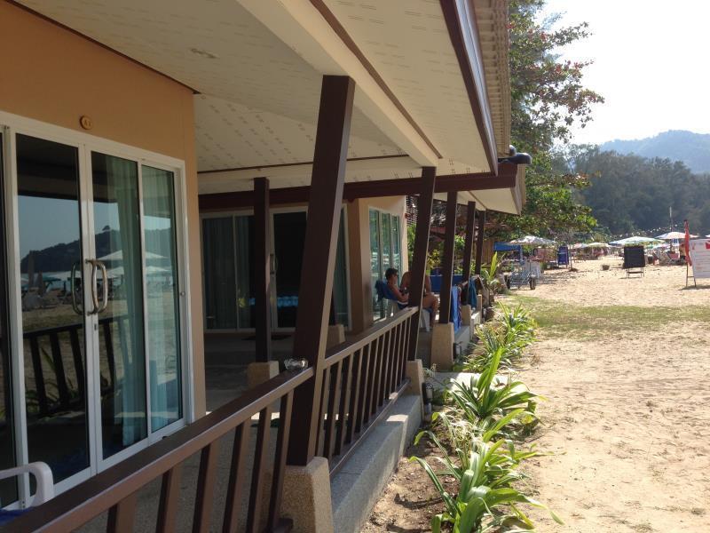 Dang Sea Beach Resort - Sha Nai Yang Exterior photo
