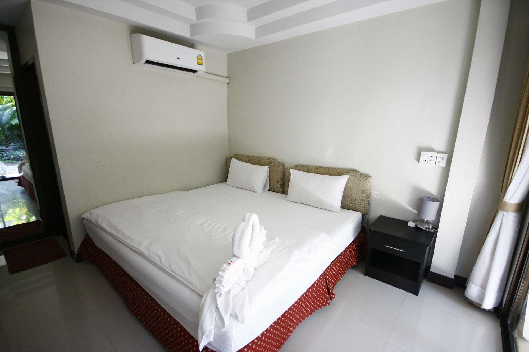 Dang Sea Beach Resort - Sha Nai Yang Exterior photo